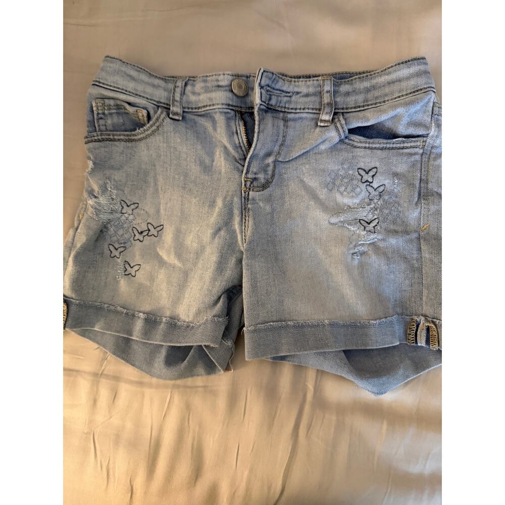 Gap Midi light Jean Shorts with butterfly size 10